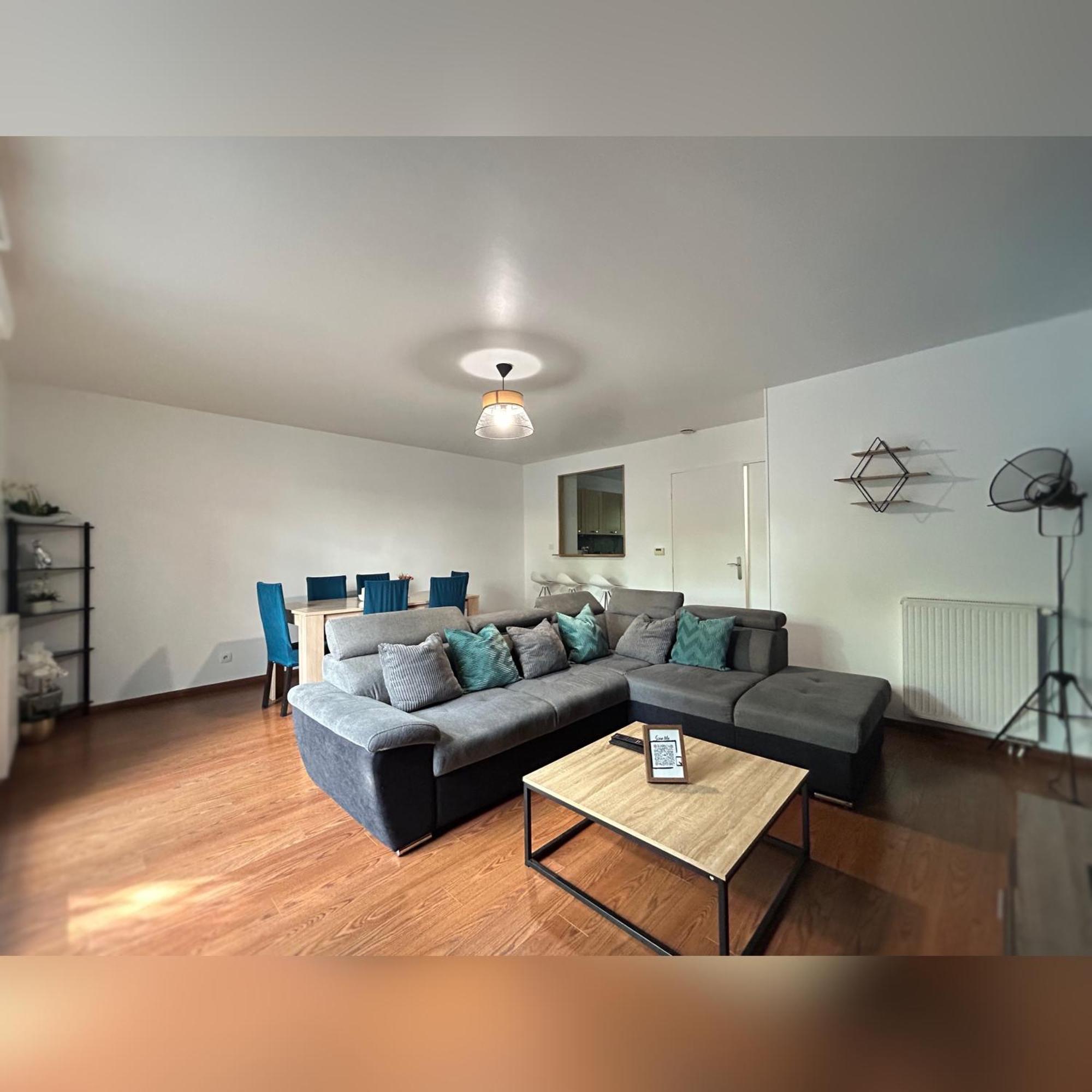 Le Duplex - Jardin - Netflix - 2 Parkings - Mon à Disneyland Appartamento Chessy (Seine-et-Marne)